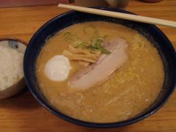 P20090804_200557_390